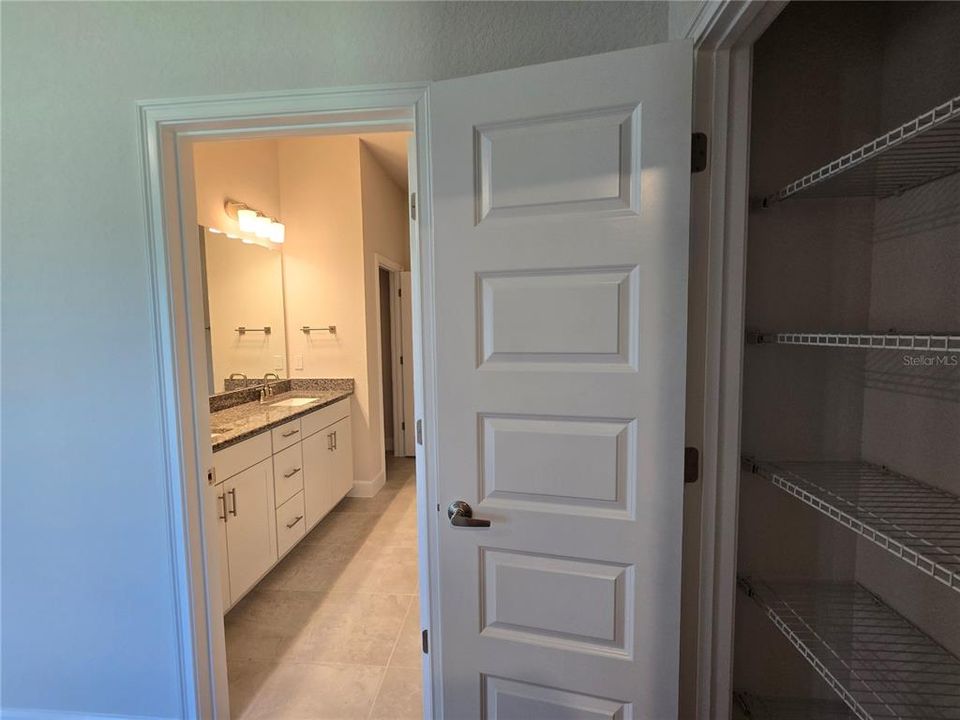 For Sale: $287,950 (4 beds, 2 baths, 1635 Square Feet)