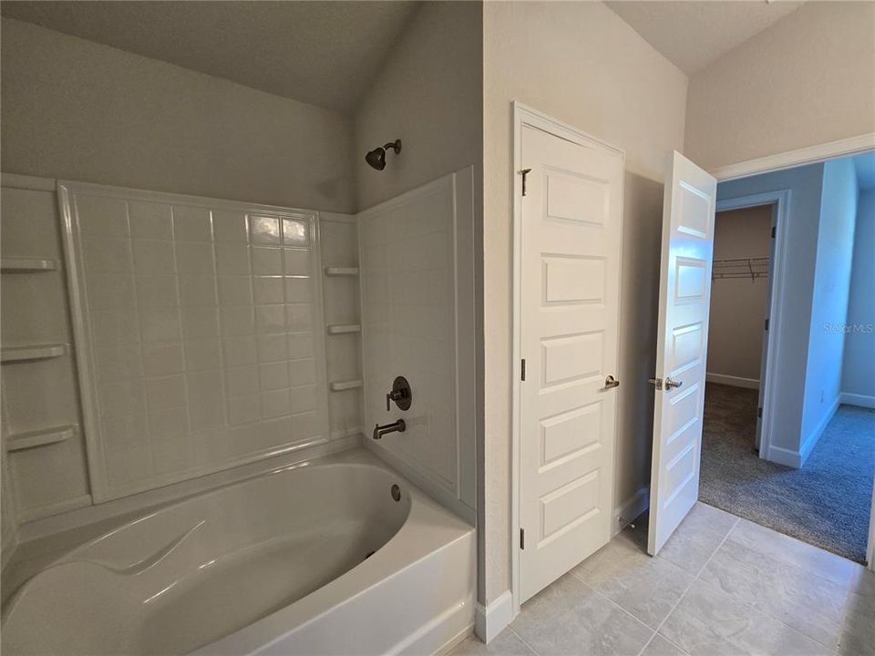 For Sale: $287,950 (4 beds, 2 baths, 1635 Square Feet)