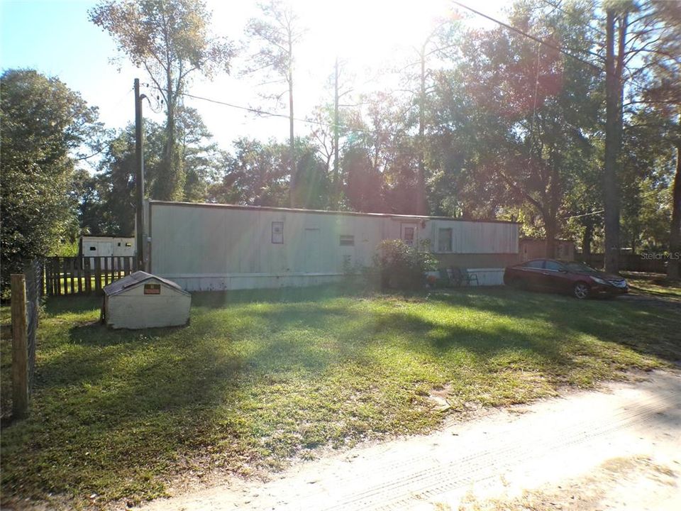 Недавно продано: $42,000 (2 спален, 1 ванн, 784 Квадратных фут)