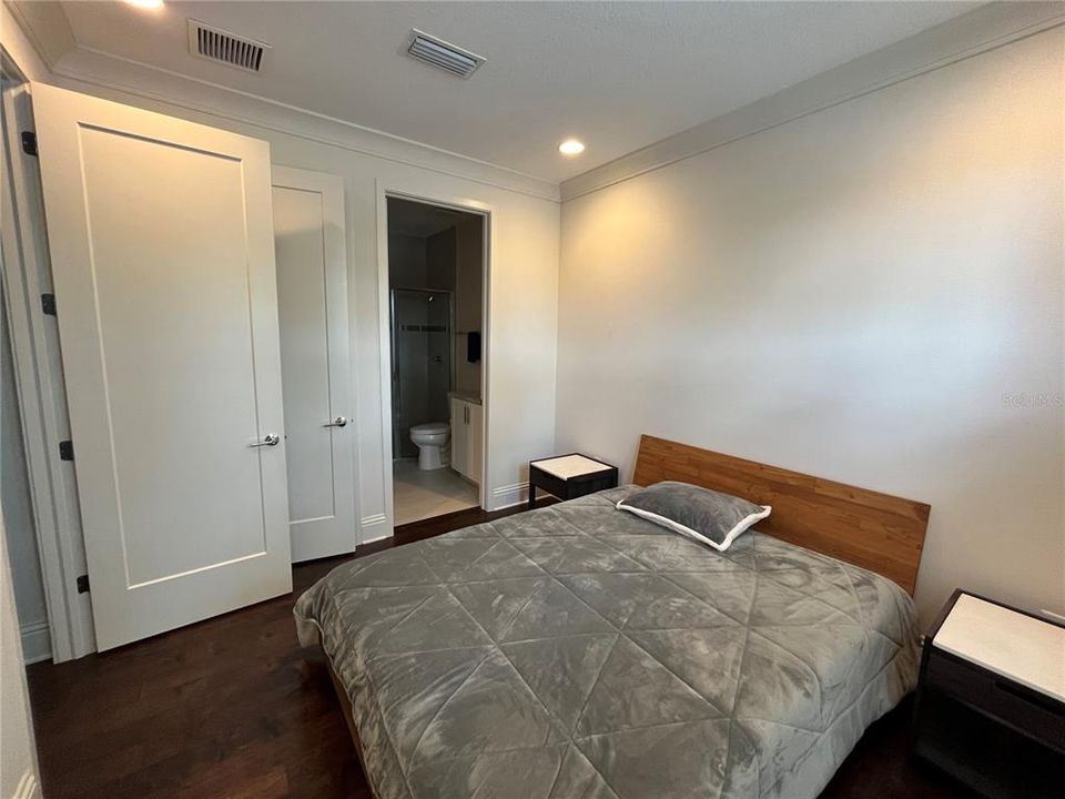 В аренду: $6,000 (3 спален, 3 ванн, 2291 Квадратных фут)