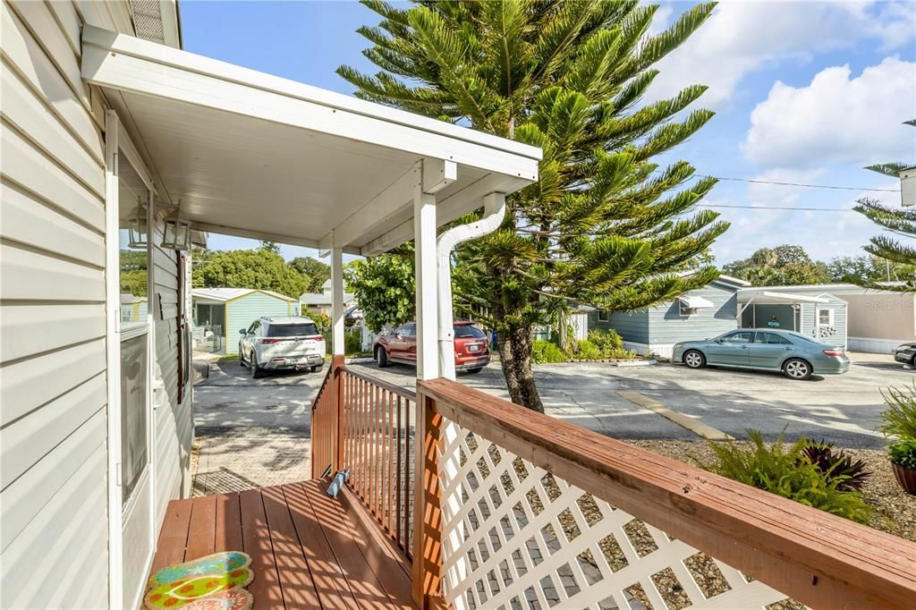 For Sale: $240,000 (2 beds, 2 baths, 1054 Square Feet)