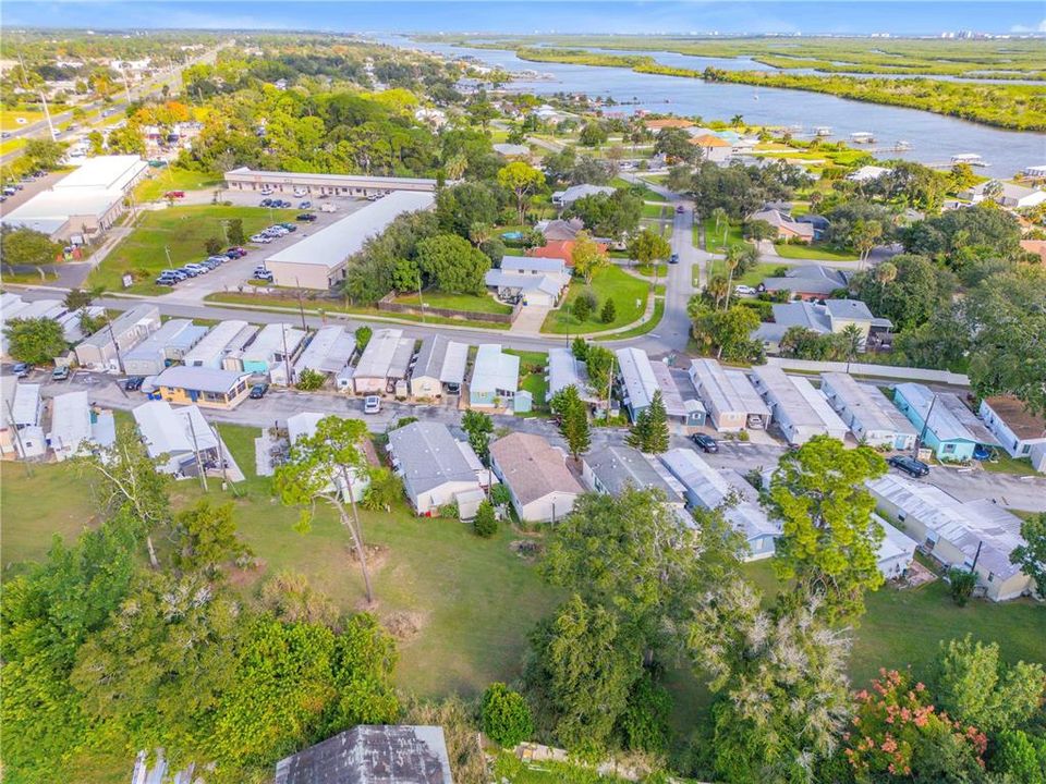 For Sale: $240,000 (2 beds, 2 baths, 1054 Square Feet)