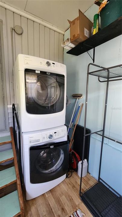 For Sale: $119,900 (2 beds, 1 baths, 670 Square Feet)