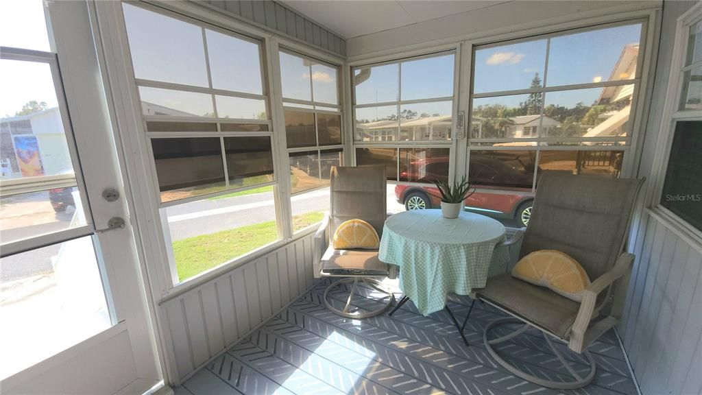 For Sale: $119,900 (2 beds, 1 baths, 670 Square Feet)