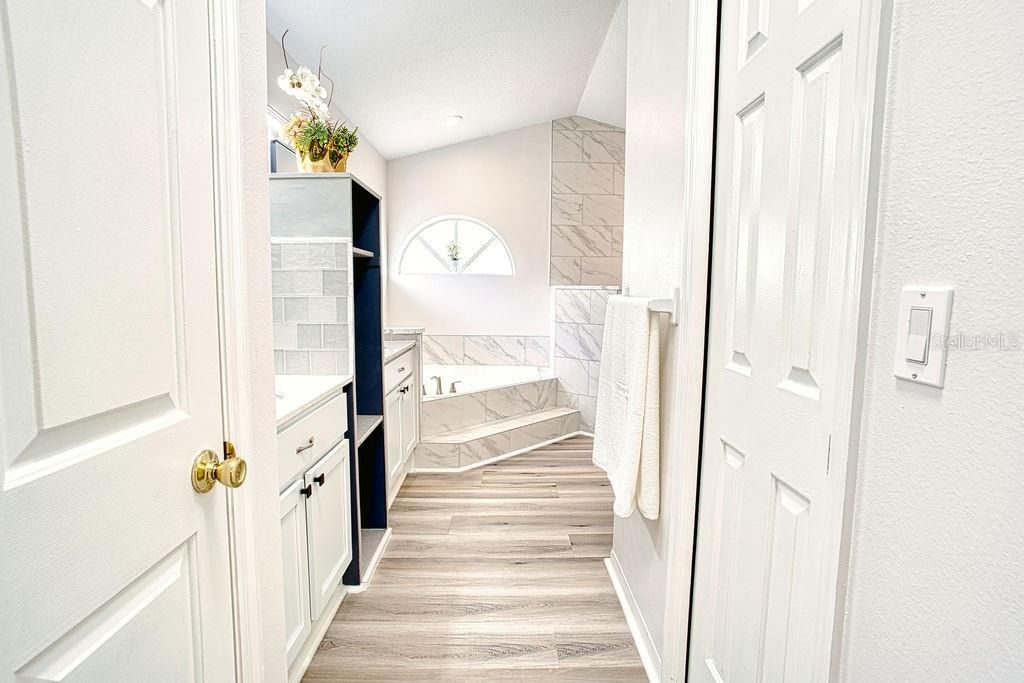 For Sale: $569,000 (3 beds, 2 baths, 1688 Square Feet)