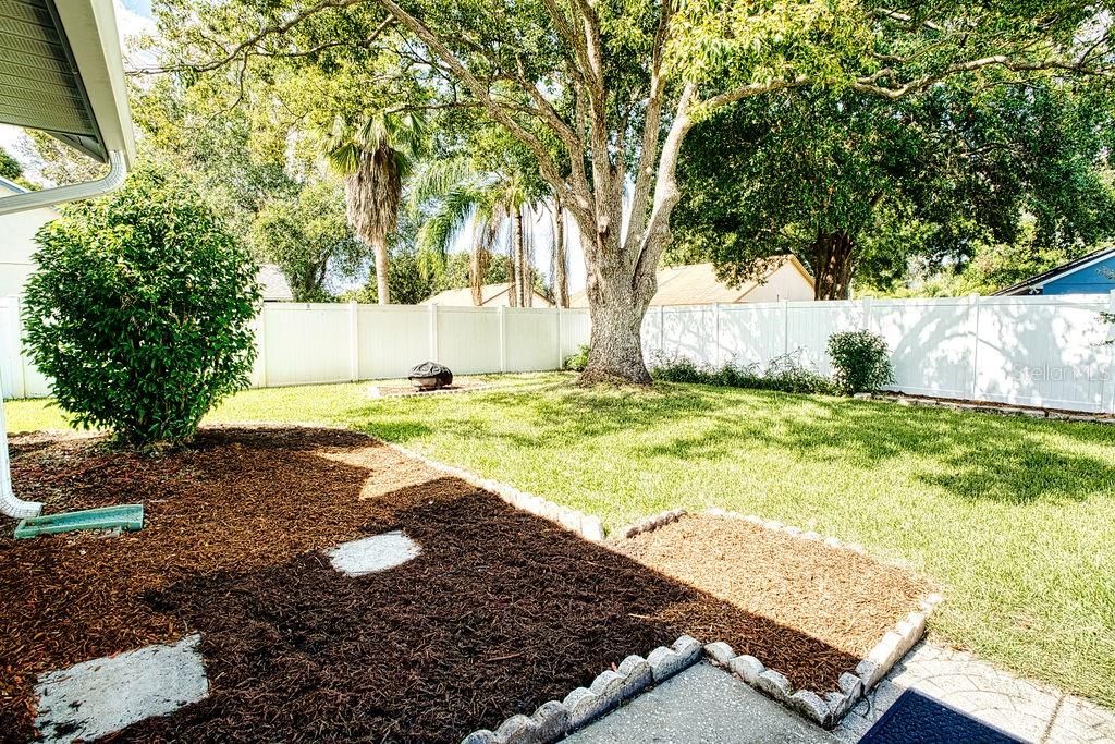 For Sale: $569,000 (3 beds, 2 baths, 1688 Square Feet)