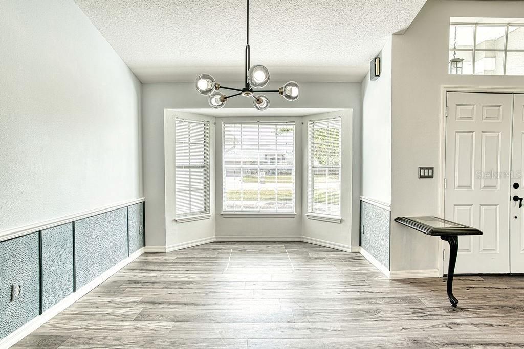 For Sale: $569,000 (3 beds, 2 baths, 1688 Square Feet)