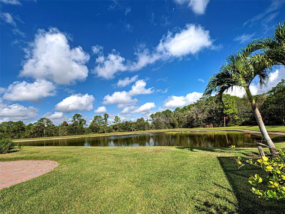 Active With Contract: $475,000 (3 beds, 2 baths, 1984 Square Feet)