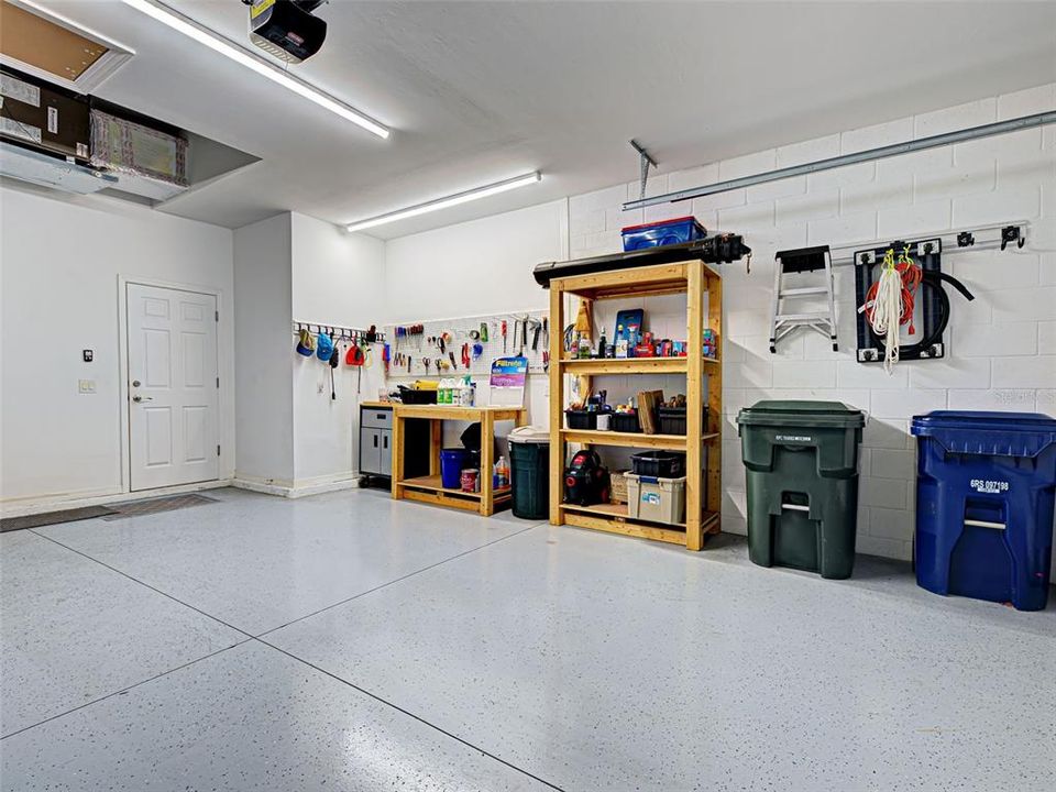 Active With Contract: $475,000 (3 beds, 2 baths, 1984 Square Feet)