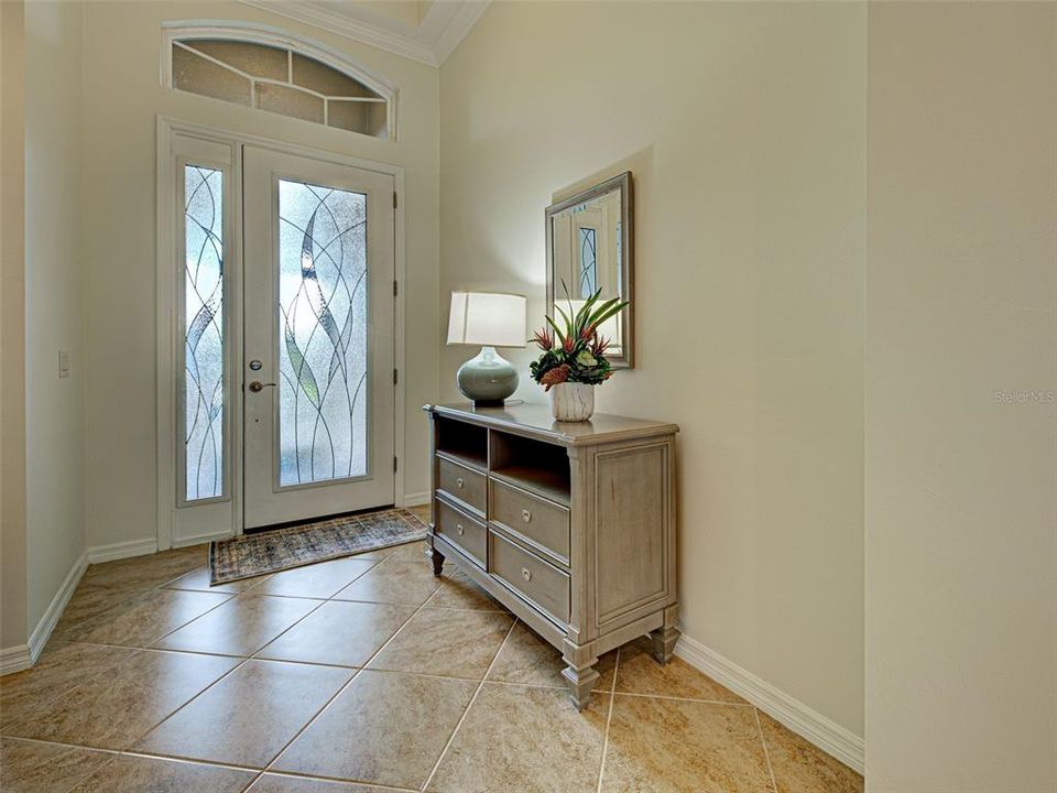 Active With Contract: $475,000 (3 beds, 2 baths, 1984 Square Feet)