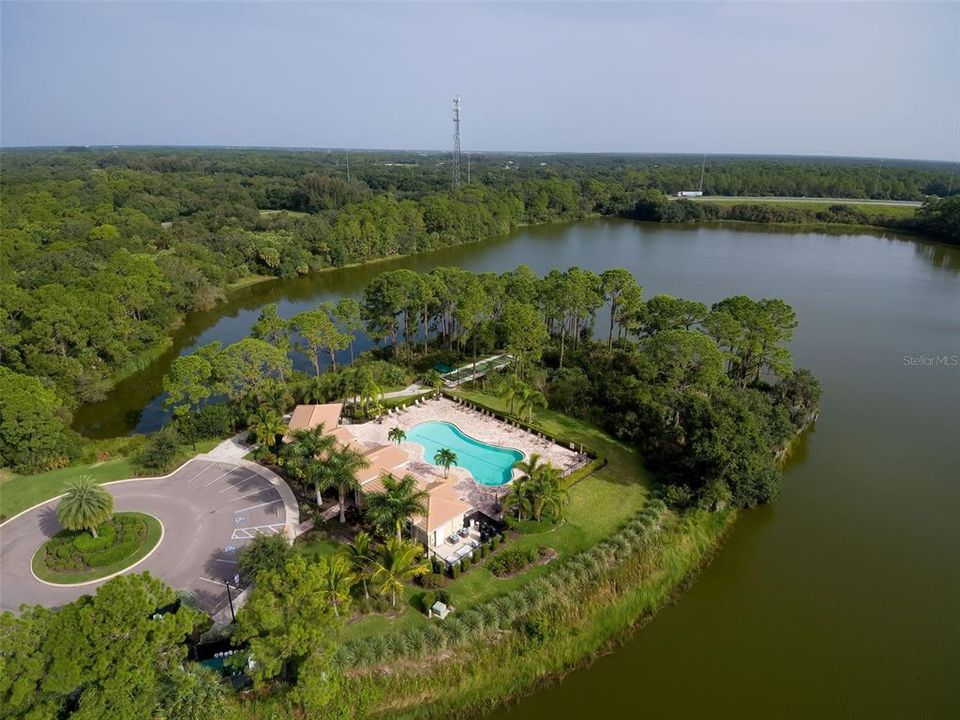 Active With Contract: $475,000 (3 beds, 2 baths, 1984 Square Feet)