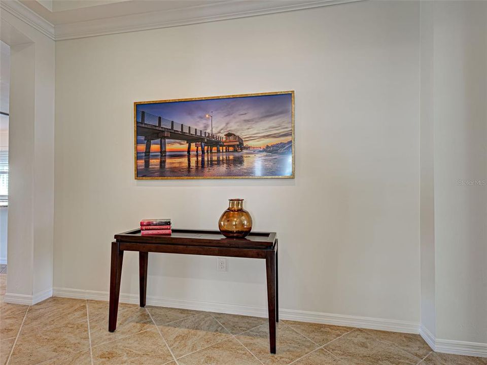 Active With Contract: $475,000 (3 beds, 2 baths, 1984 Square Feet)