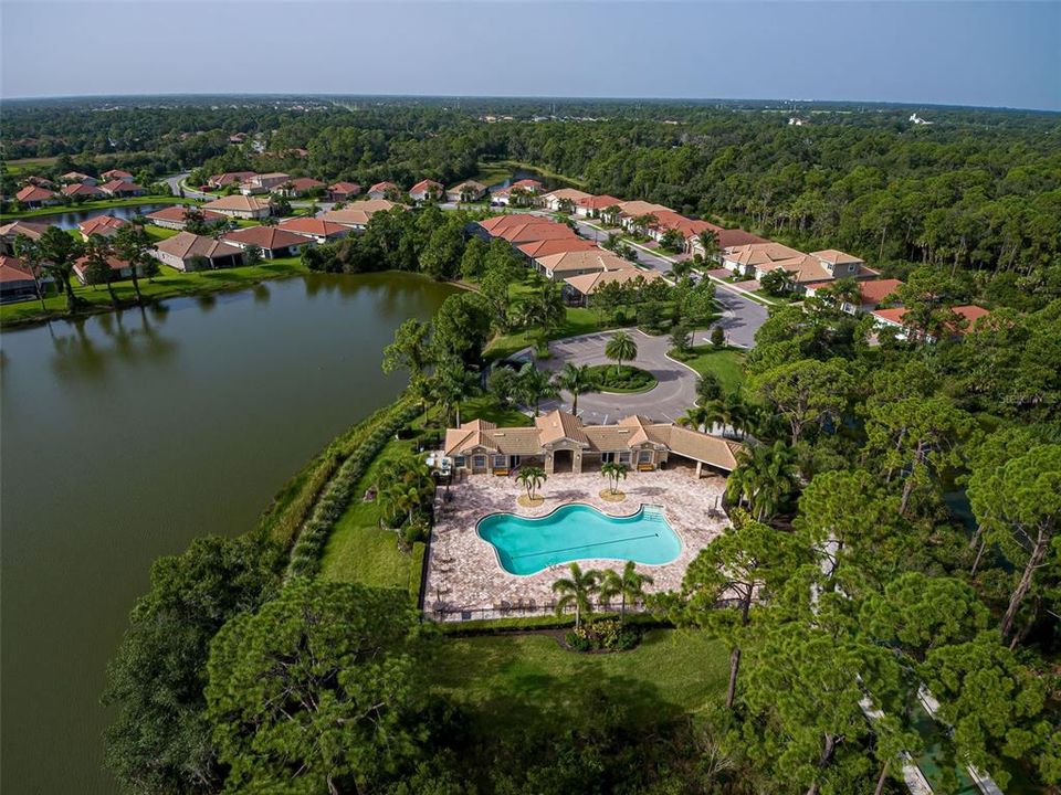 Active With Contract: $475,000 (3 beds, 2 baths, 1984 Square Feet)