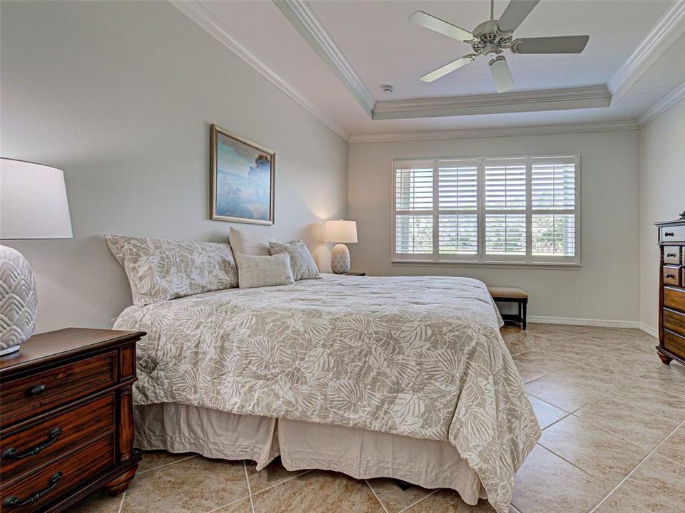 Active With Contract: $475,000 (3 beds, 2 baths, 1984 Square Feet)