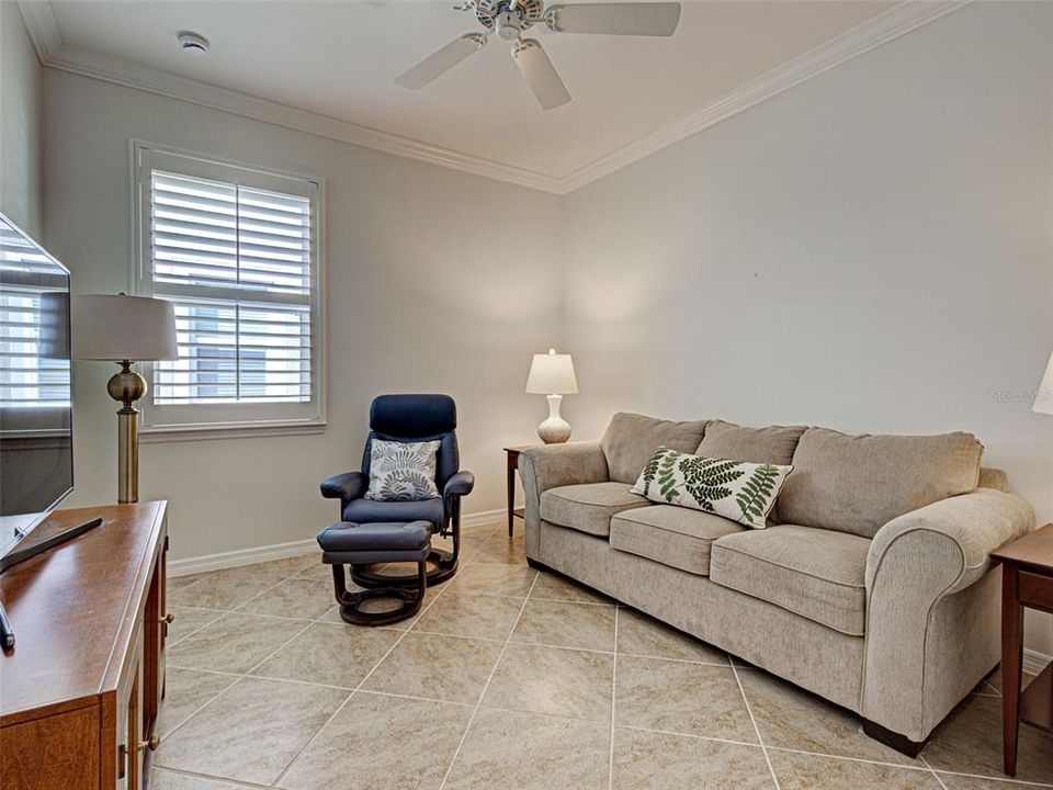 Active With Contract: $475,000 (3 beds, 2 baths, 1984 Square Feet)