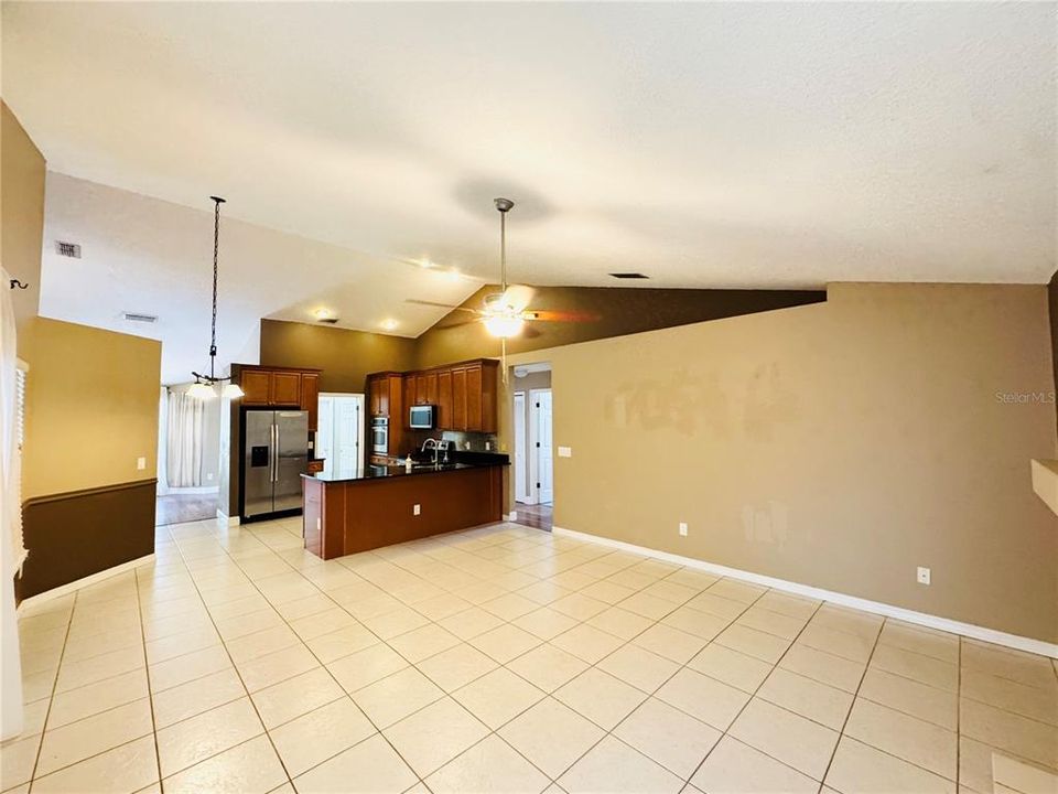 待售: $456,000 (3 贝兹, 2 浴室, 1813 平方英尺)