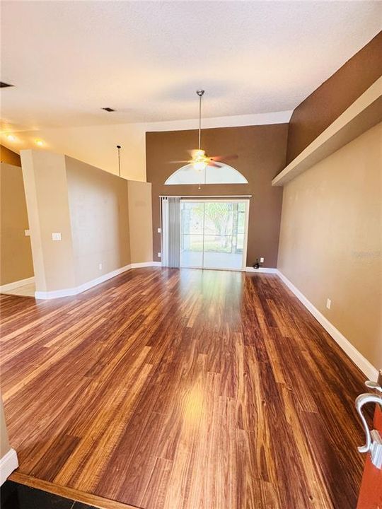 待售: $456,000 (3 贝兹, 2 浴室, 1813 平方英尺)