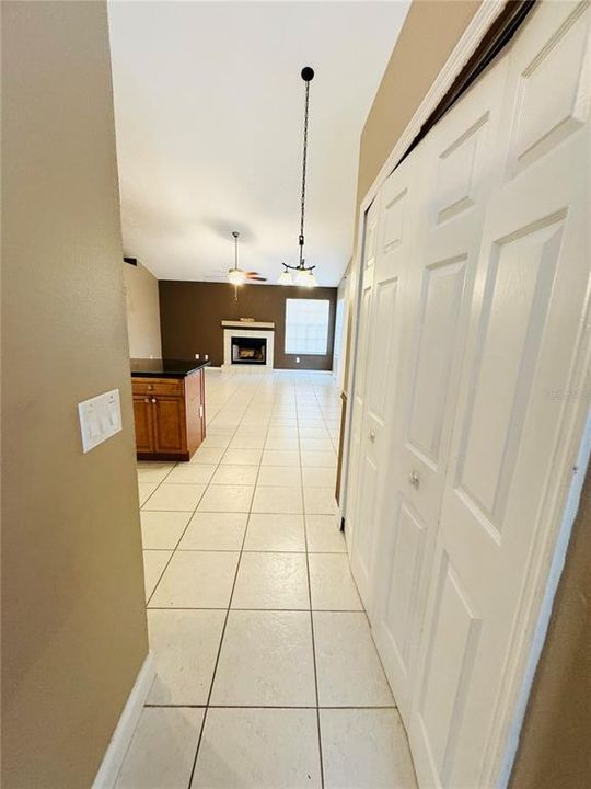 待售: $456,000 (3 贝兹, 2 浴室, 1813 平方英尺)