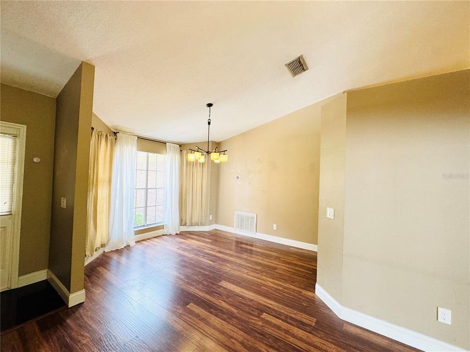 待售: $456,000 (3 贝兹, 2 浴室, 1813 平方英尺)