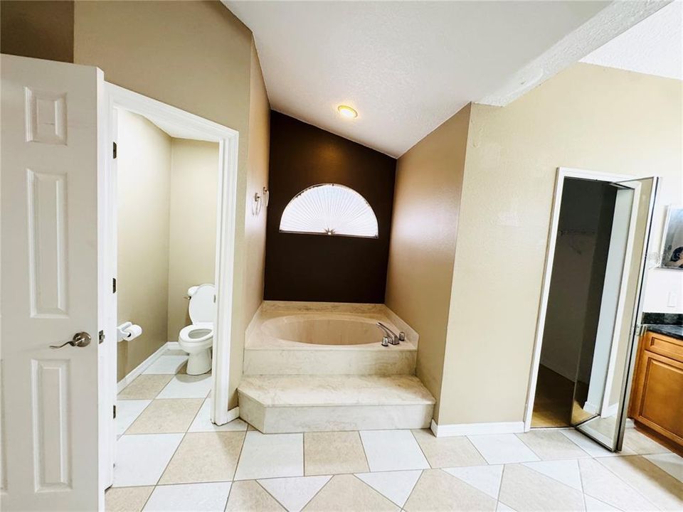 待售: $456,000 (3 贝兹, 2 浴室, 1813 平方英尺)