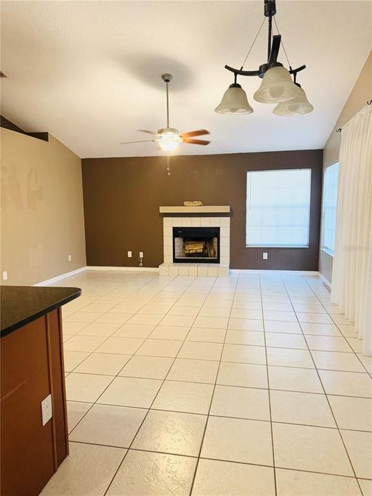 待售: $456,000 (3 贝兹, 2 浴室, 1813 平方英尺)