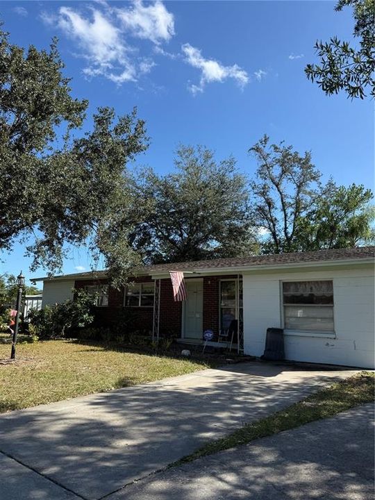 Recently Sold: $260,000 (3 beds, 2 baths, 1478 Square Feet)