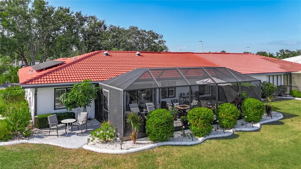 合同活跃: $333,999 (2 贝兹, 2 浴室, 1761 平方英尺)