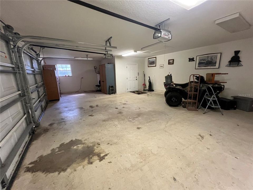 En Venta: $595,000 (3 camas, 2 baños, 2365 Pies cuadrados)