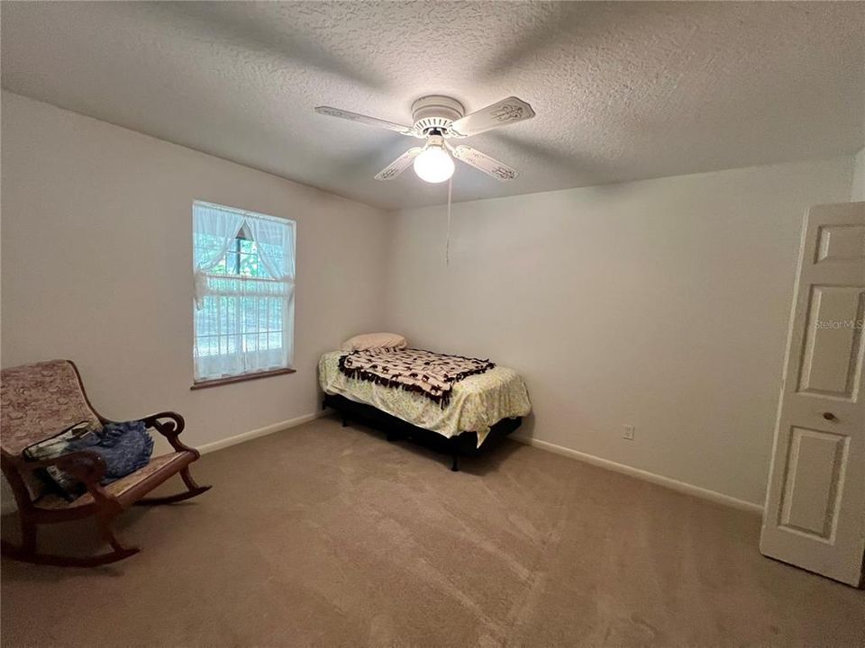 En Venta: $595,000 (3 camas, 2 baños, 2365 Pies cuadrados)