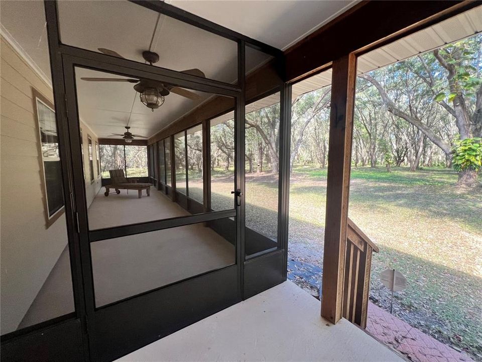 En Venta: $595,000 (3 camas, 2 baños, 2365 Pies cuadrados)