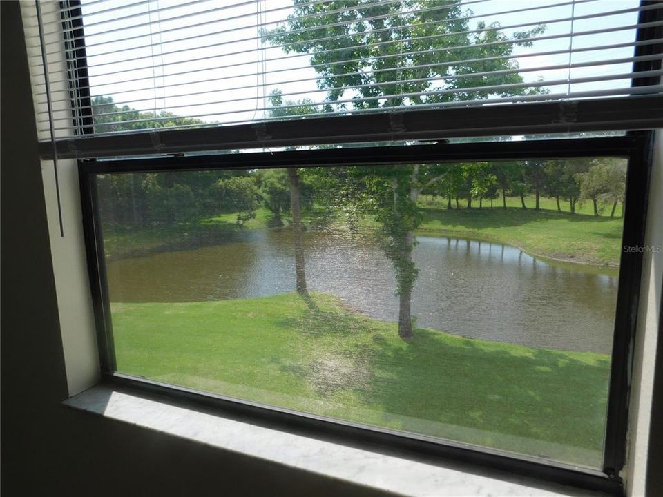 出租: $1,690 (2 贝兹, 2 浴室, 879 平方英尺)