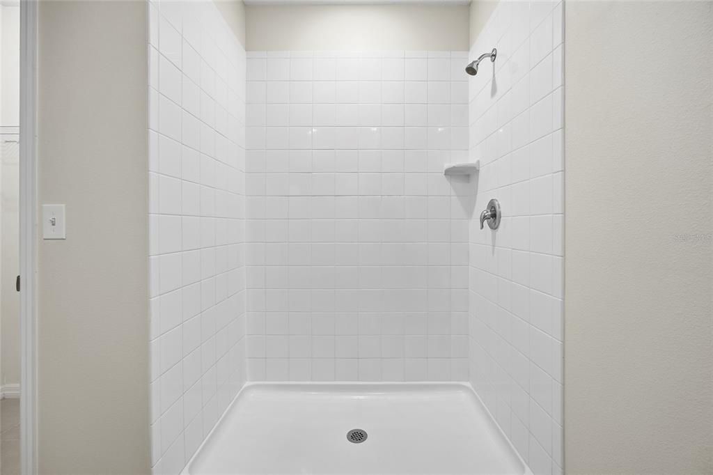 En Venta: $299,000 (3 camas, 2 baños, 1672 Pies cuadrados)