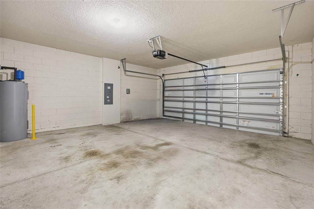 En Venta: $299,000 (3 camas, 2 baños, 1672 Pies cuadrados)