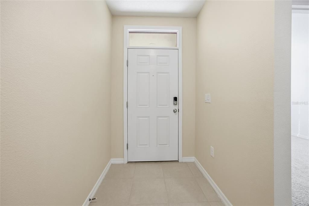 En Venta: $299,000 (3 camas, 2 baños, 1672 Pies cuadrados)