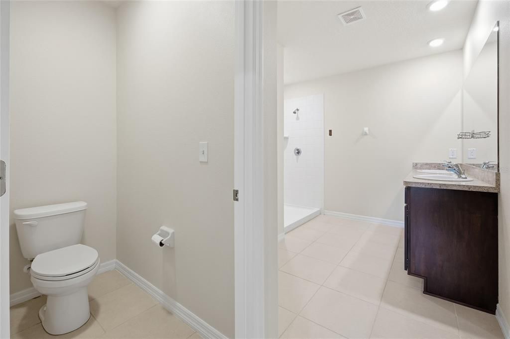 En Venta: $299,000 (3 camas, 2 baños, 1672 Pies cuadrados)