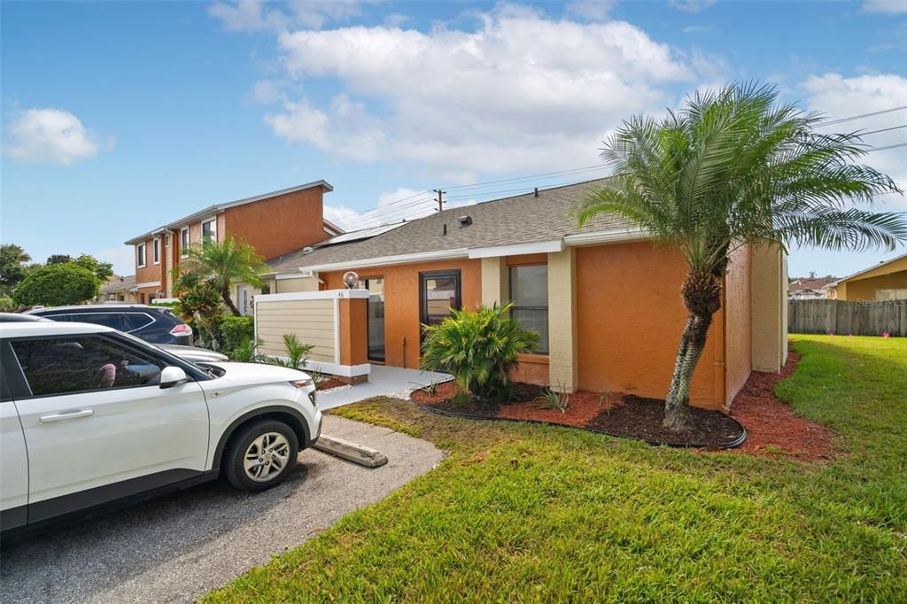 For Sale: $280,000 (3 beds, 2 baths, 1070 Square Feet)