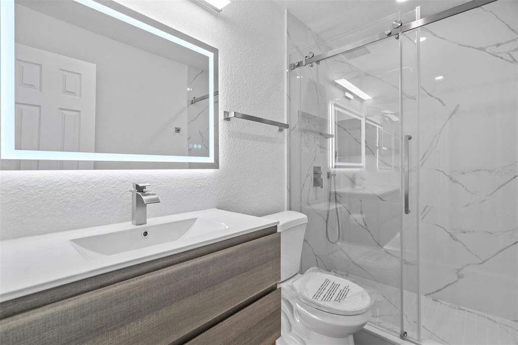 For Sale: $280,000 (3 beds, 2 baths, 1070 Square Feet)