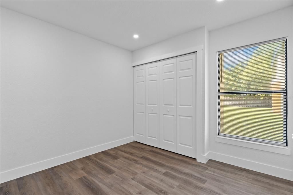 For Sale: $280,000 (3 beds, 2 baths, 1070 Square Feet)