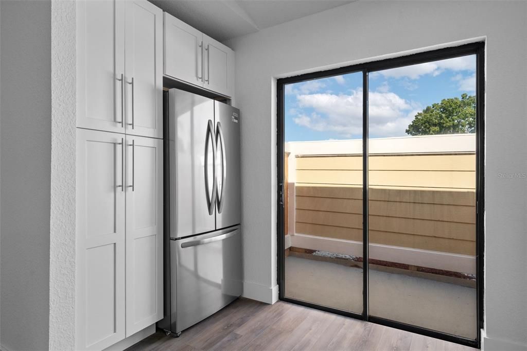 For Sale: $280,000 (3 beds, 2 baths, 1070 Square Feet)