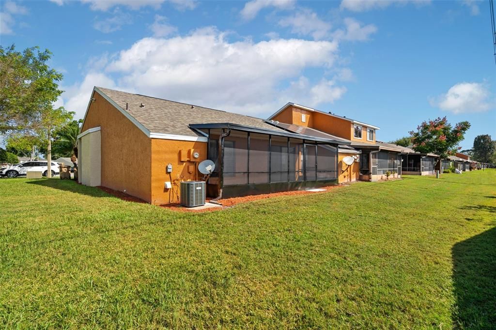 For Sale: $280,000 (3 beds, 2 baths, 1070 Square Feet)