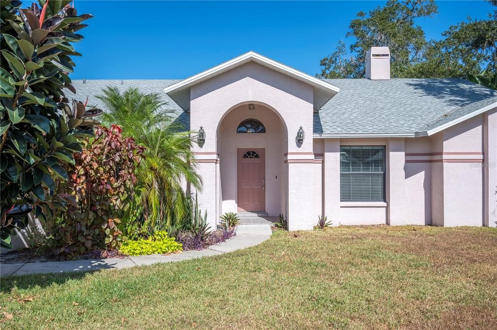 For Sale: $425,000 (3 beds, 2 baths, 2562 Square Feet)