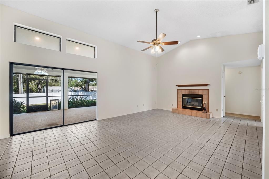 For Sale: $425,000 (3 beds, 2 baths, 2562 Square Feet)