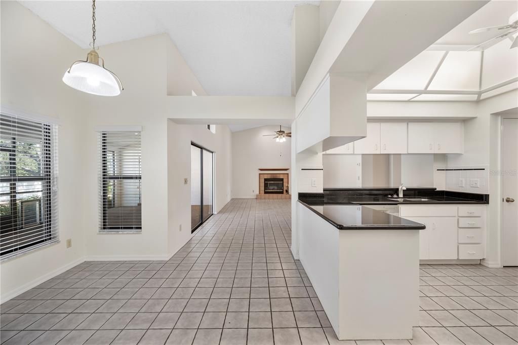 For Sale: $425,000 (3 beds, 2 baths, 2562 Square Feet)