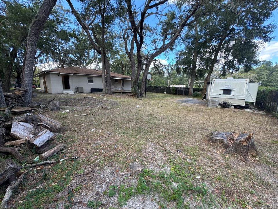 Active With Contract: $295,000 (3 beds, 2 baths, 1064 Square Feet)