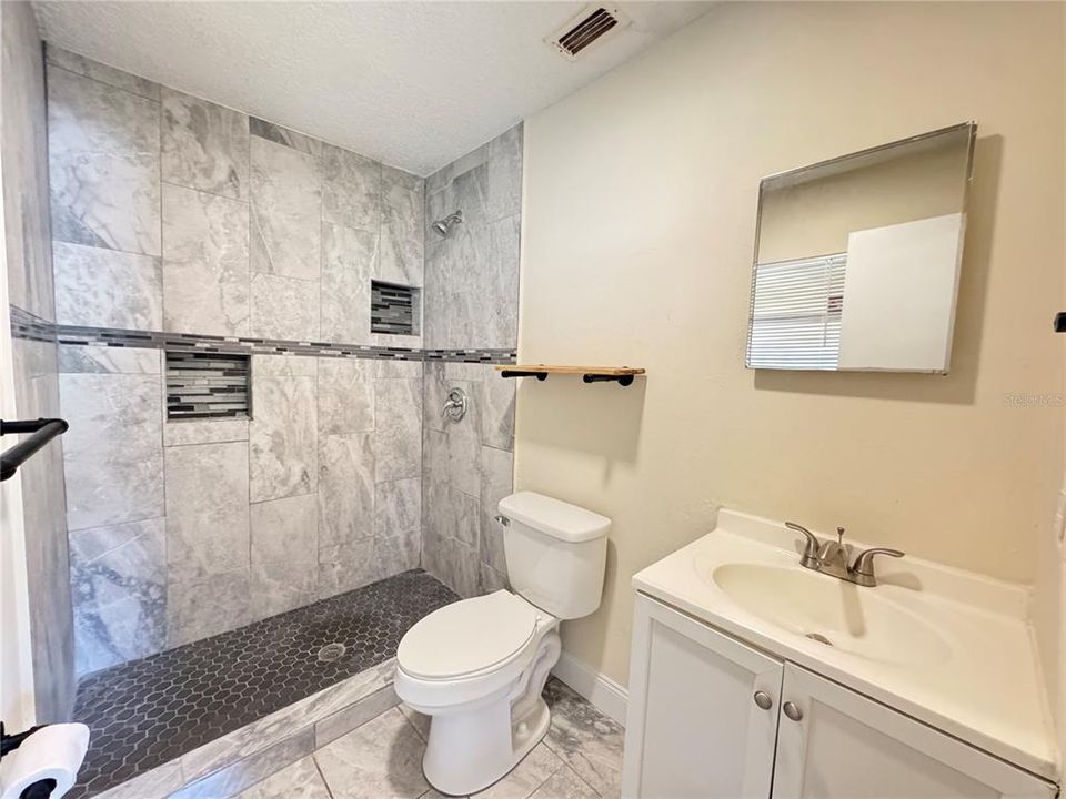 Active With Contract: $295,000 (3 beds, 2 baths, 1064 Square Feet)