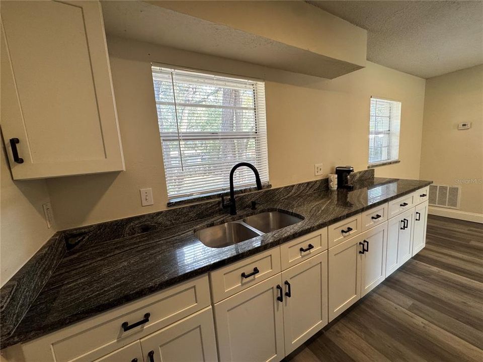 Active With Contract: $295,000 (3 beds, 2 baths, 1064 Square Feet)