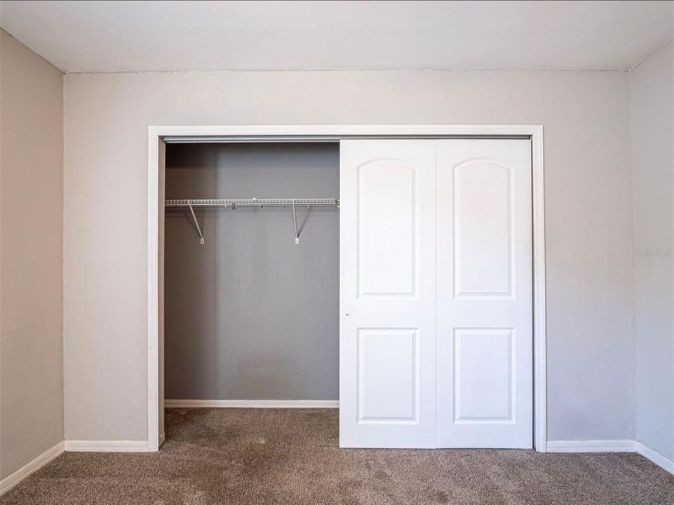 Active With Contract: $195,500 (2 beds, 2 baths, 998 Square Feet)