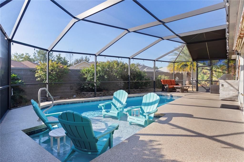 合同活跃: $550,000 (3 贝兹, 2 浴室, 1700 平方英尺)