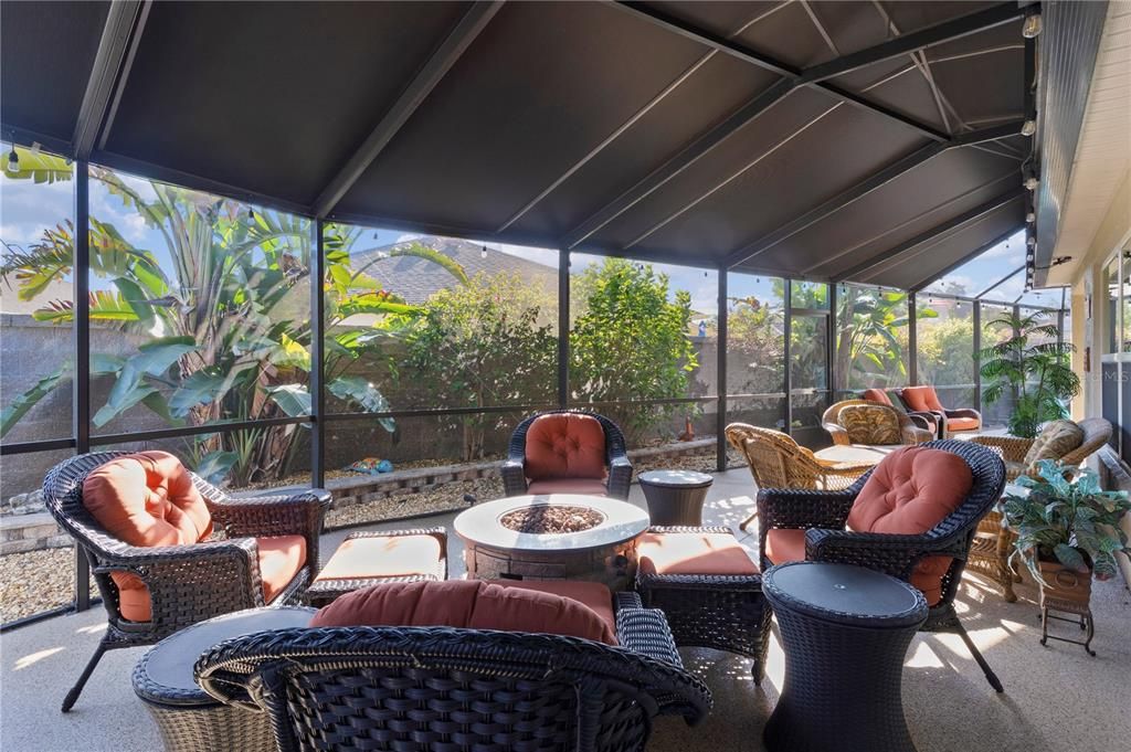 合同活跃: $550,000 (3 贝兹, 2 浴室, 1700 平方英尺)