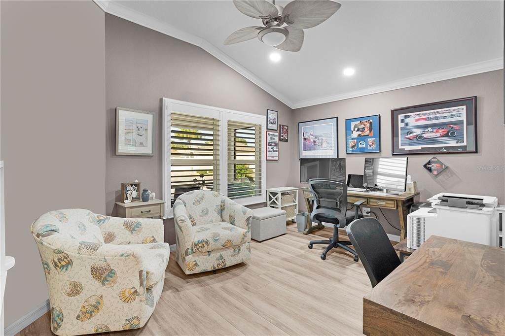 合同活跃: $550,000 (3 贝兹, 2 浴室, 1700 平方英尺)